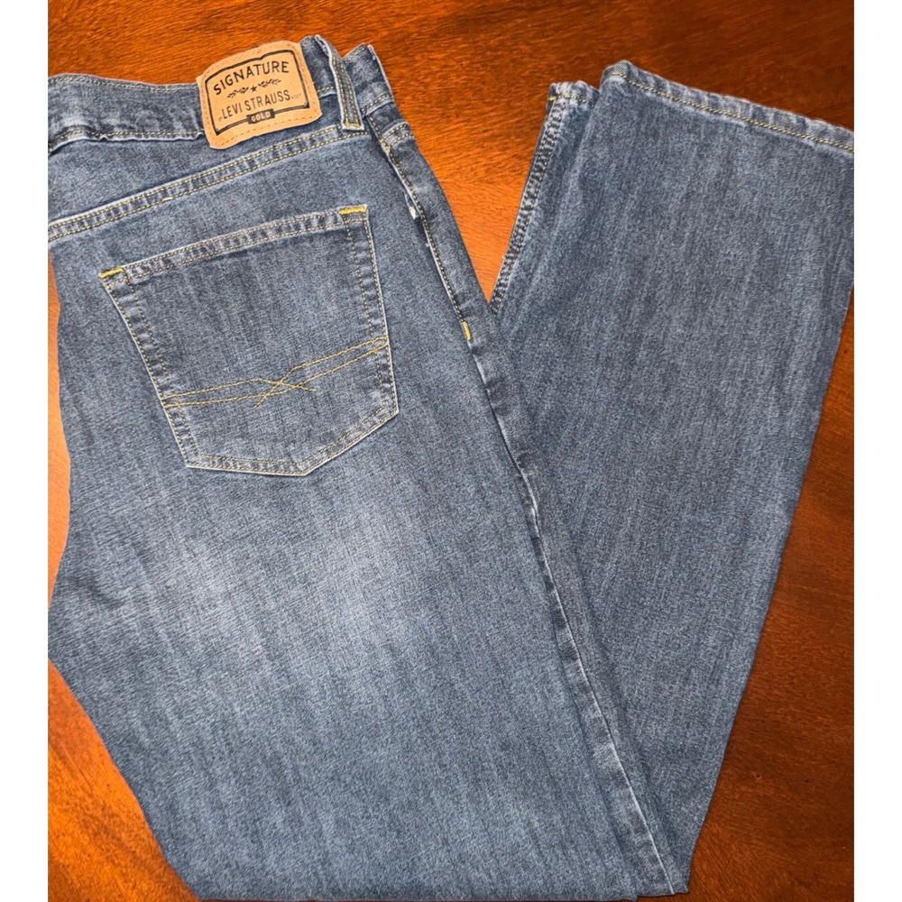 Levi Signature Men Straight Leg Jeans 34x32 Dark Blue Gold Label Incredibly Soft